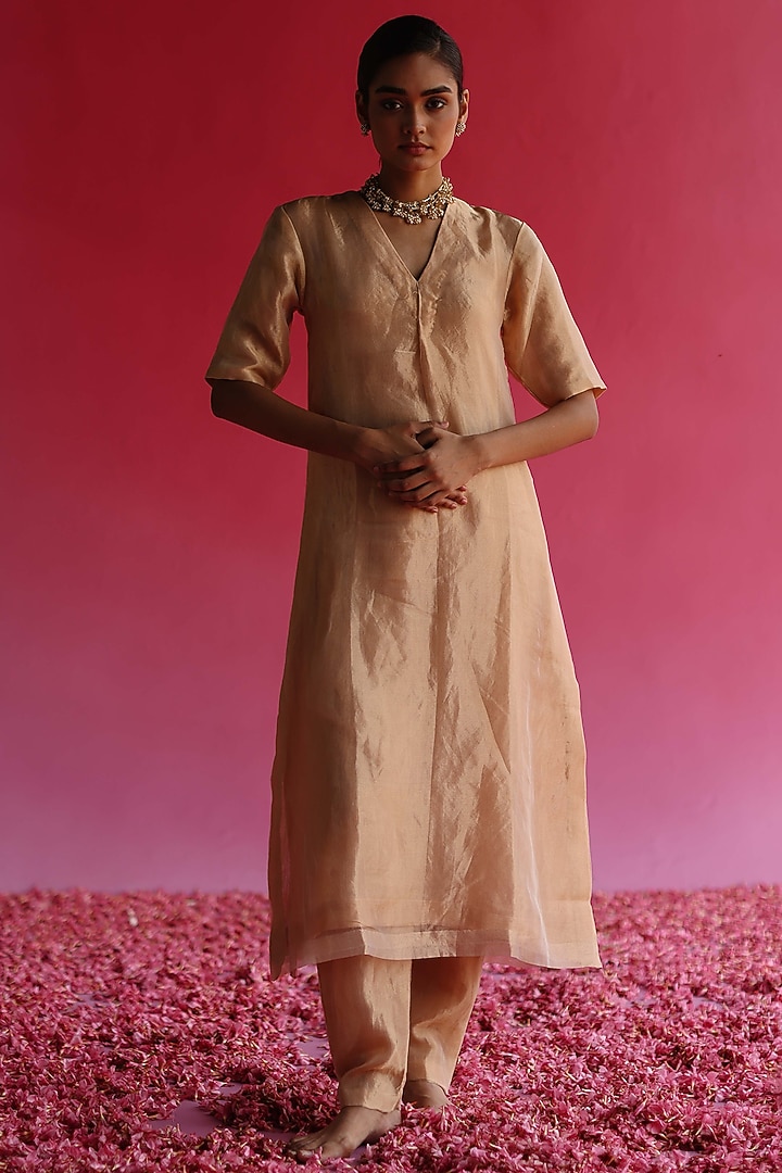 Gold & White Banarasi Tissue Silk Kurta Set by Taisha at Pernia's Pop Up Shop