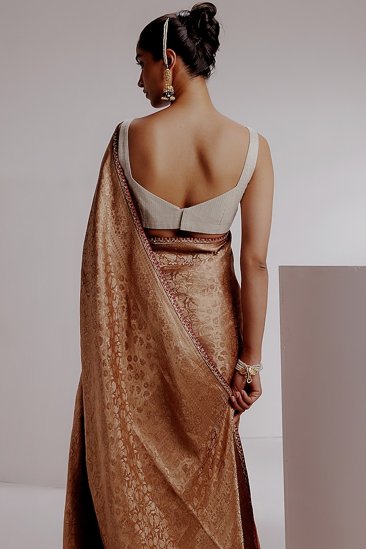 Beige Pure Tanchoi Katan Silk Hand Woven Banarasi Wedding Saree Set by Taisha at Pernia's Pop Up Shop