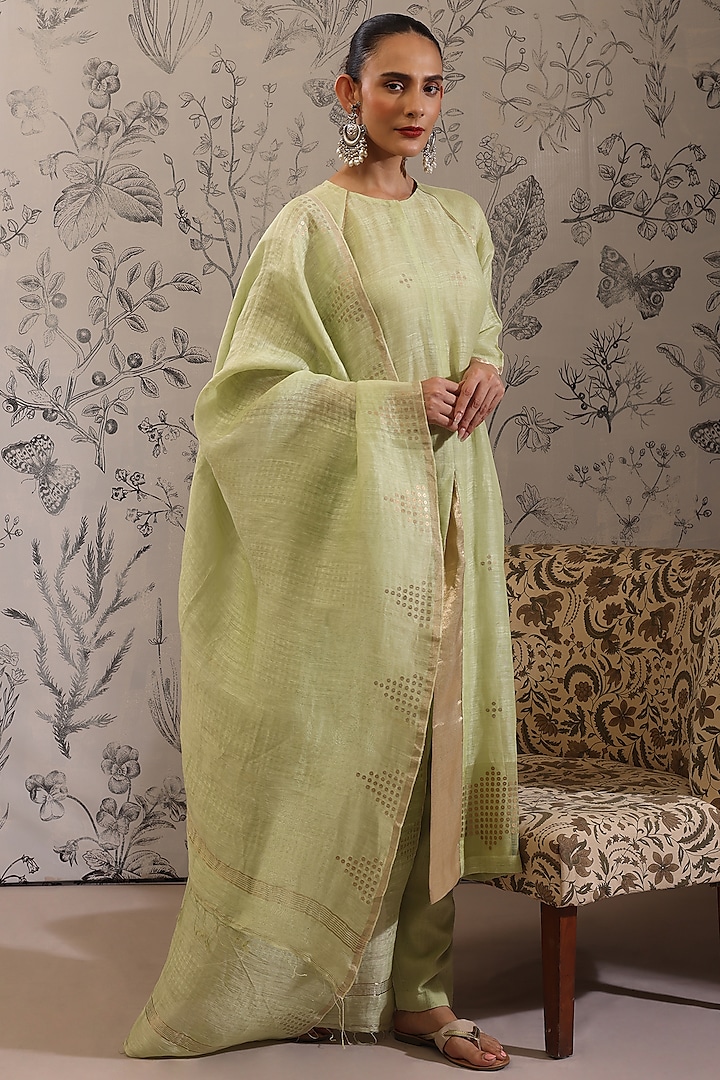 Green Pure Linen Sequins Work Woven Kurta Set by Taisha at Pernia's Pop Up Shop
