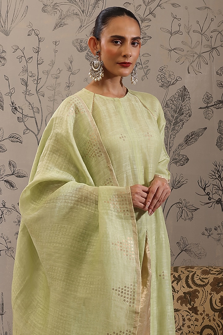 Green Pure Linen Sequins Work Woven Kurta Set by Taisha at Pernia's Pop Up Shop