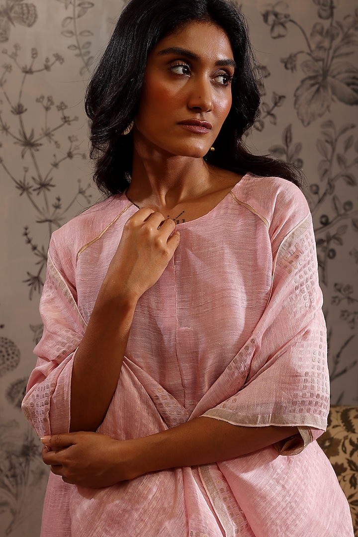 Pink Pure Linen Sequins Work Woven Kurta Set by Taisha at Pernia's Pop Up Shop