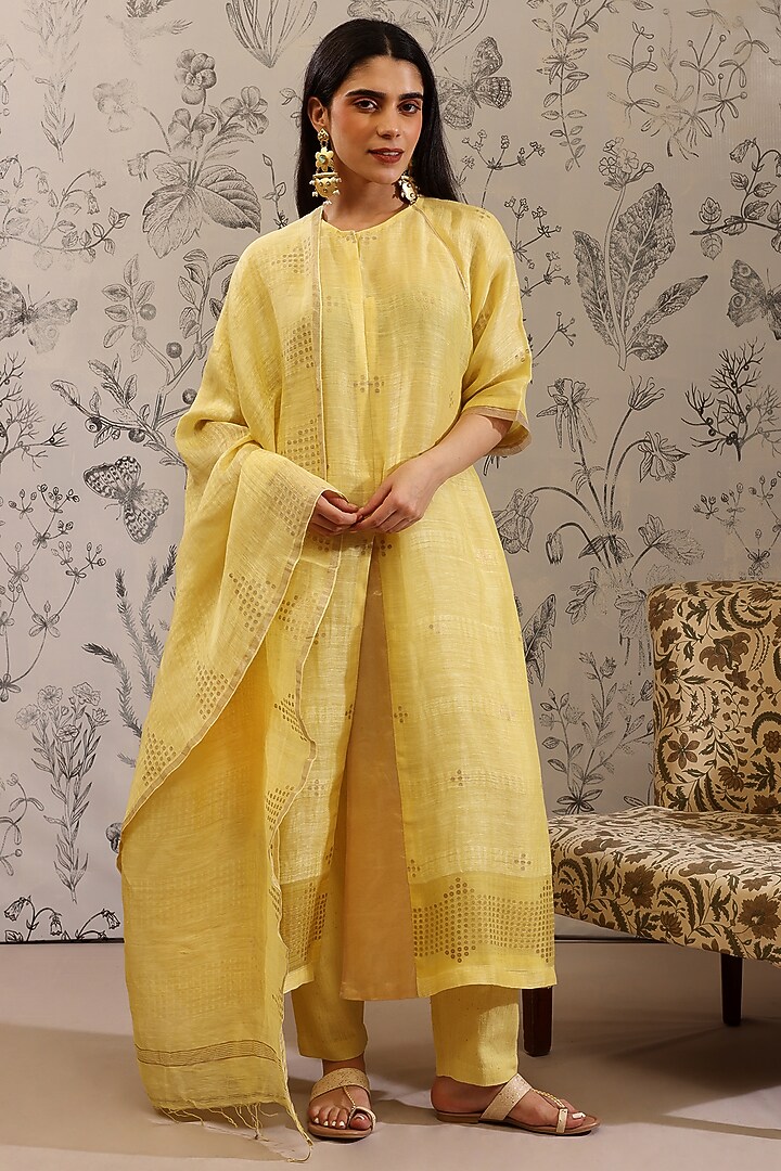 Yellow Pure Linen Sequins Work Woven Kurta Set by Taisha at Pernia's Pop Up Shop