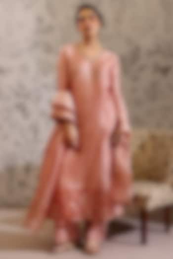 Old Rose Pure Linen Sequins Work Woven Jamdani Kurta Set by Taisha at Pernia's Pop Up Shop