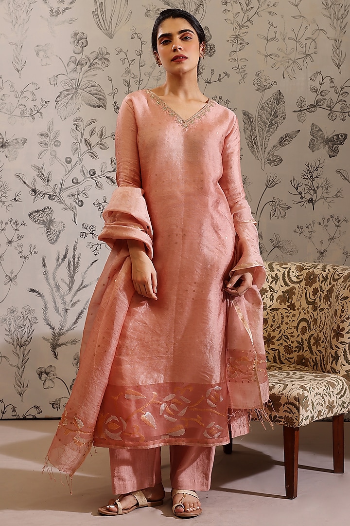Old Rose Pure Linen Sequins Work Woven Jamdani Kurta Set by Taisha at Pernia's Pop Up Shop