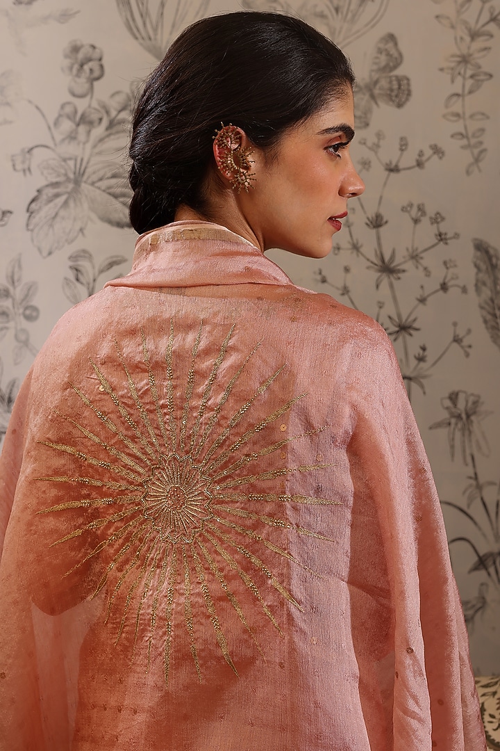 Old Rose Pure Linen Sequins Work Woven Jamdani Kurta Set by Taisha at Pernia's Pop Up Shop