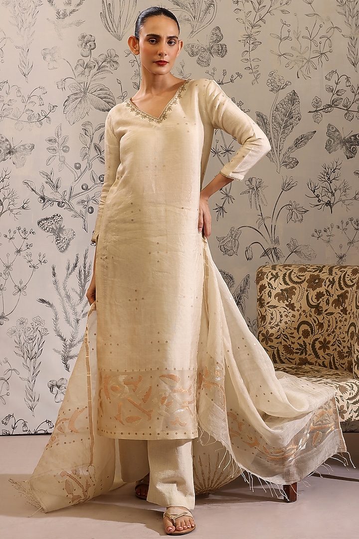 Off-White Pure Linen Sequins Work Woven Jamdani Kurta Set by Taisha at Pernia's Pop Up Shop