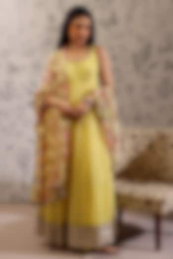 Yellow Malai Chanderi Zari Embroidered Party Wear Anarkali Set by Taisha at Pernia's Pop Up Shop