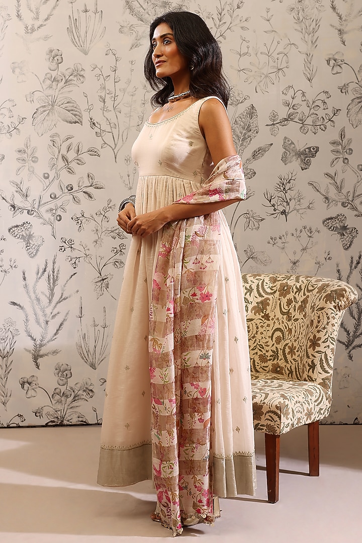 White Malai Chanderi Zari Embroidered Party Wear Anarkali Set by Taisha at Pernia's Pop Up Shop
