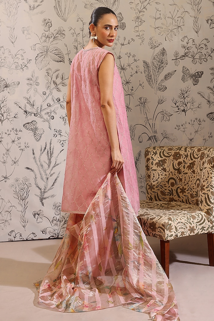 Pink Malai Chanderi Kurta Set by Taisha at Pernia's Pop Up Shop