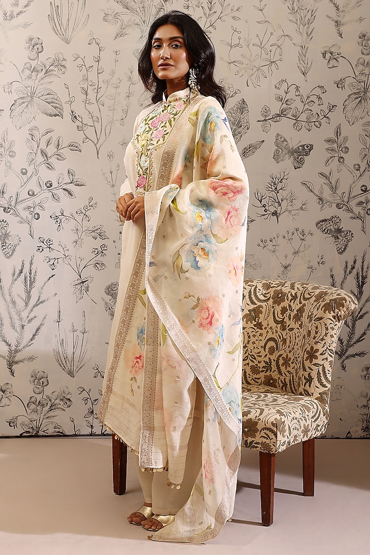 White Malai Chanderi Kurta Set by Taisha at Pernia's Pop Up Shop