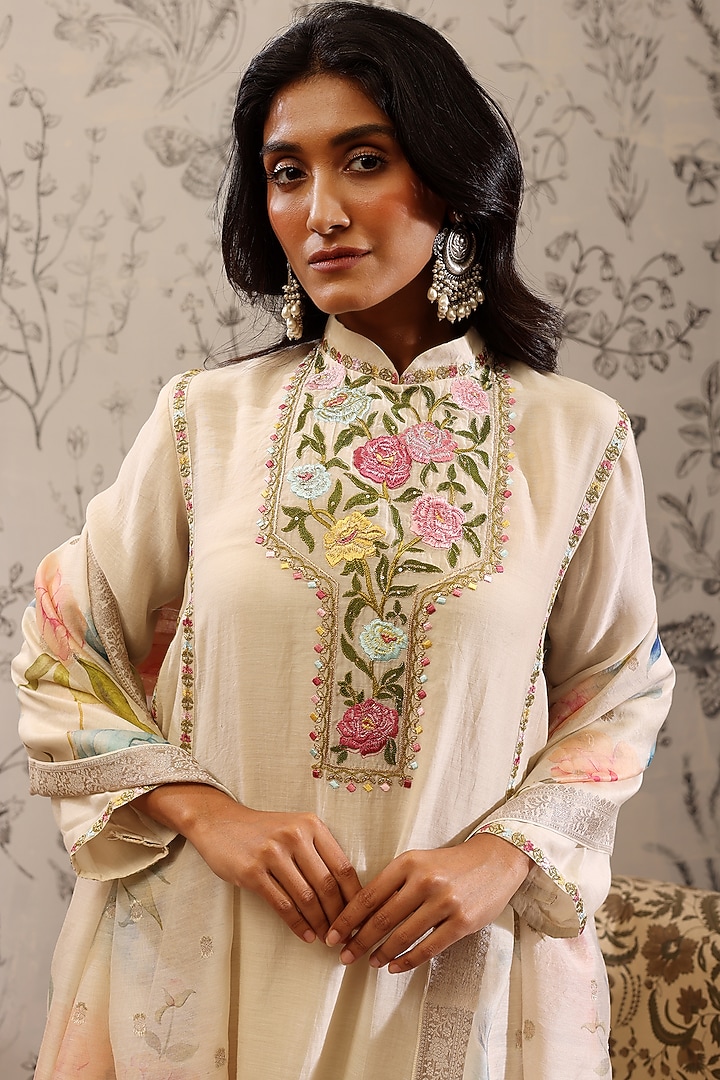 White Malai Chanderi Kurta Set by Taisha at Pernia's Pop Up Shop