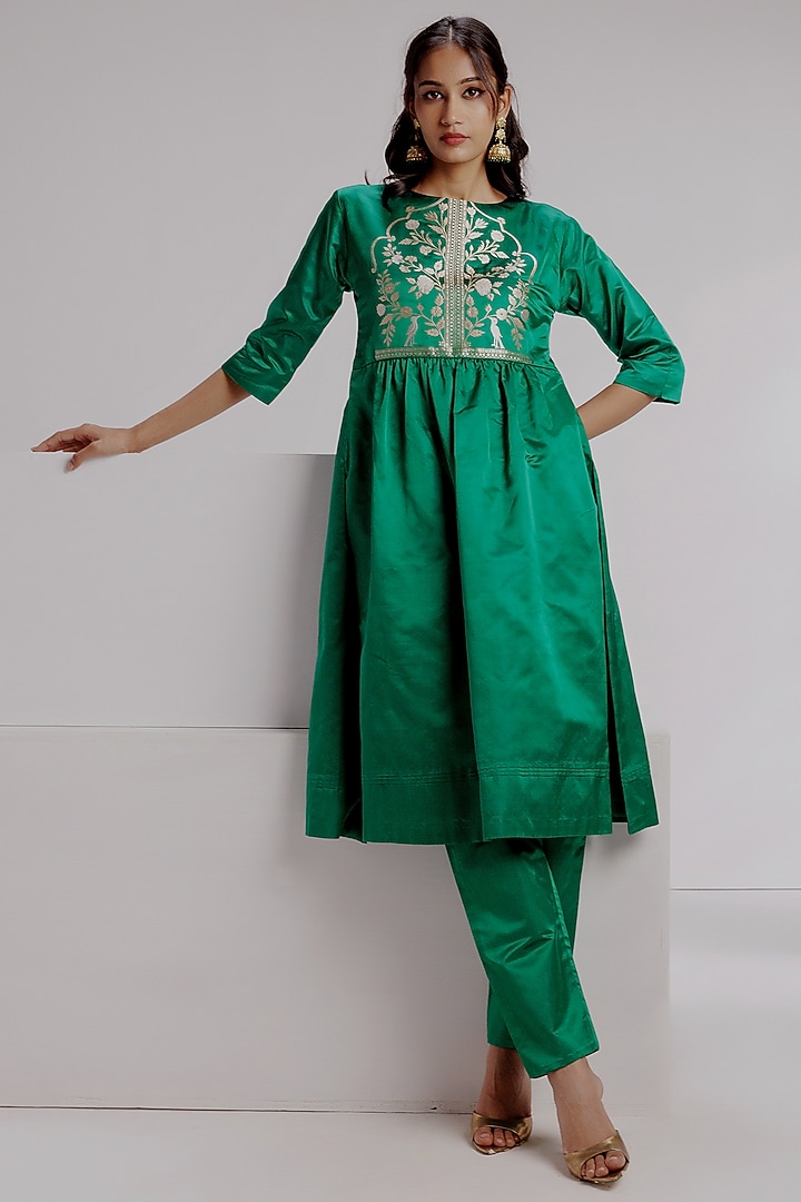 Green Pure Katan Silk Zari Work Kurta Set by Taisha at Pernia's Pop Up Shop