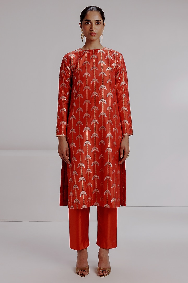 Red Pure Katan Silk Zari Work Kurta Set by Taisha at Pernia's Pop Up Shop