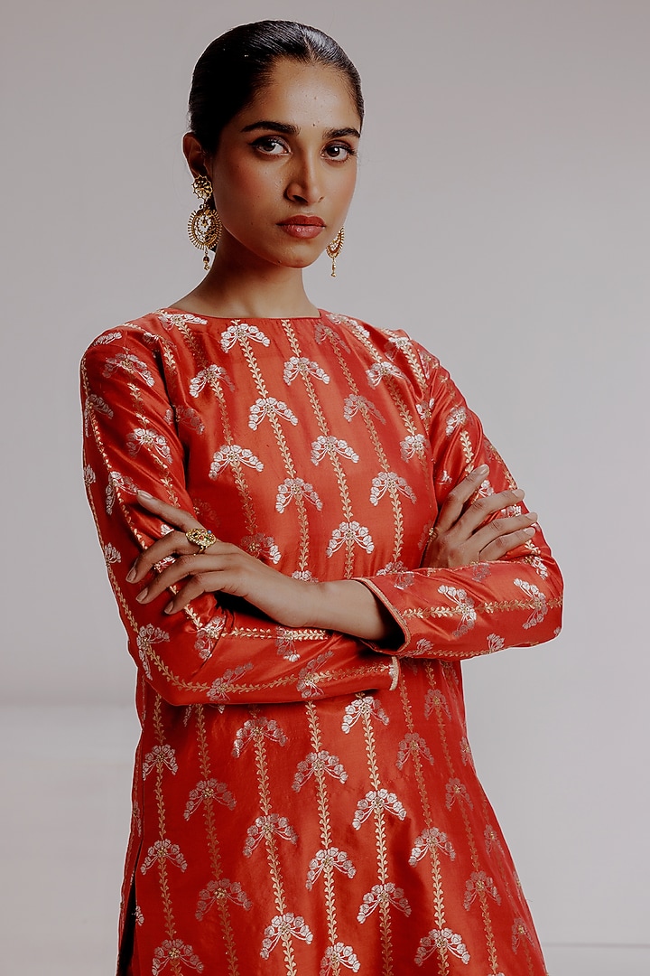 Red Pure Katan Silk Zari Work Kurta Set by Taisha at Pernia's Pop Up Shop