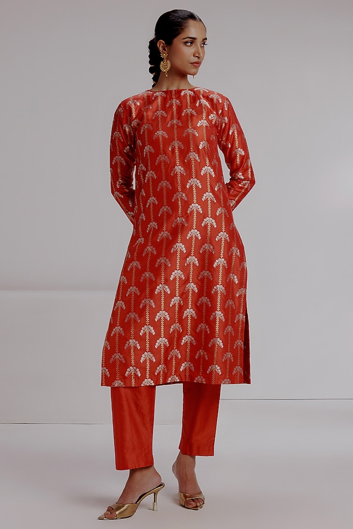 Red Pure Katan Silk Zari Work Kurta Set by Taisha at Pernia's Pop Up Shop