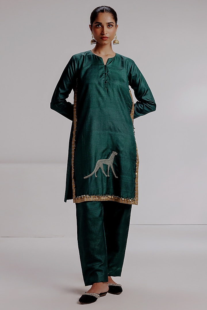 Bottle Green Pure Tussar Silk Hand Embroidered Kurta Set by Taisha at Pernia's Pop Up Shop