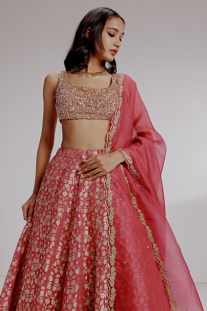Red Pure Georgette Handwoven Banarasi Embroidered Wedding Lehenga Set by Taisha at Pernia's Pop Up Shop