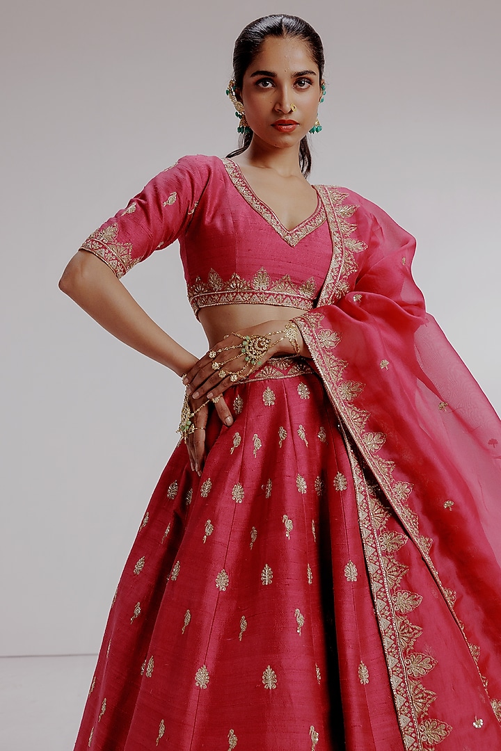 Red Pure Raw Silk Hand Embroidered Wedding Lehenga Set by Taisha at Pernia's Pop Up Shop