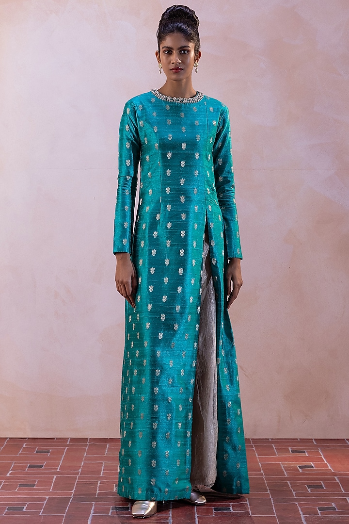 Firozi Pure Raw Silk Embroidered Kurta Set by Taisha at Pernia's Pop Up Shop