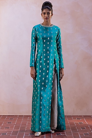 Firozi Pure Raw Silk Embroidered Kurta Set by Taisha