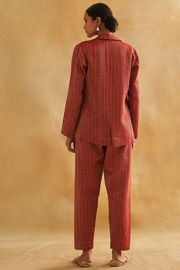 Red Pure Zari Tissue Co-Ord Set by Taisha at Pernia's Pop Up Shop