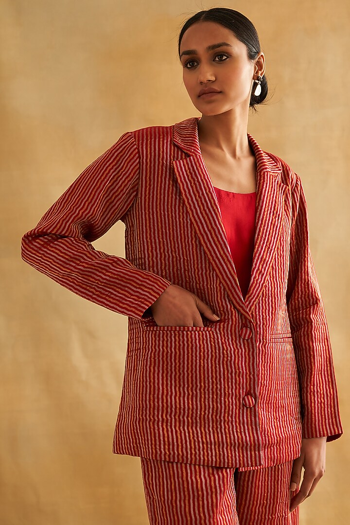 Red Pure Zari Tissue Co-Ord Set by Taisha at Pernia's Pop Up Shop