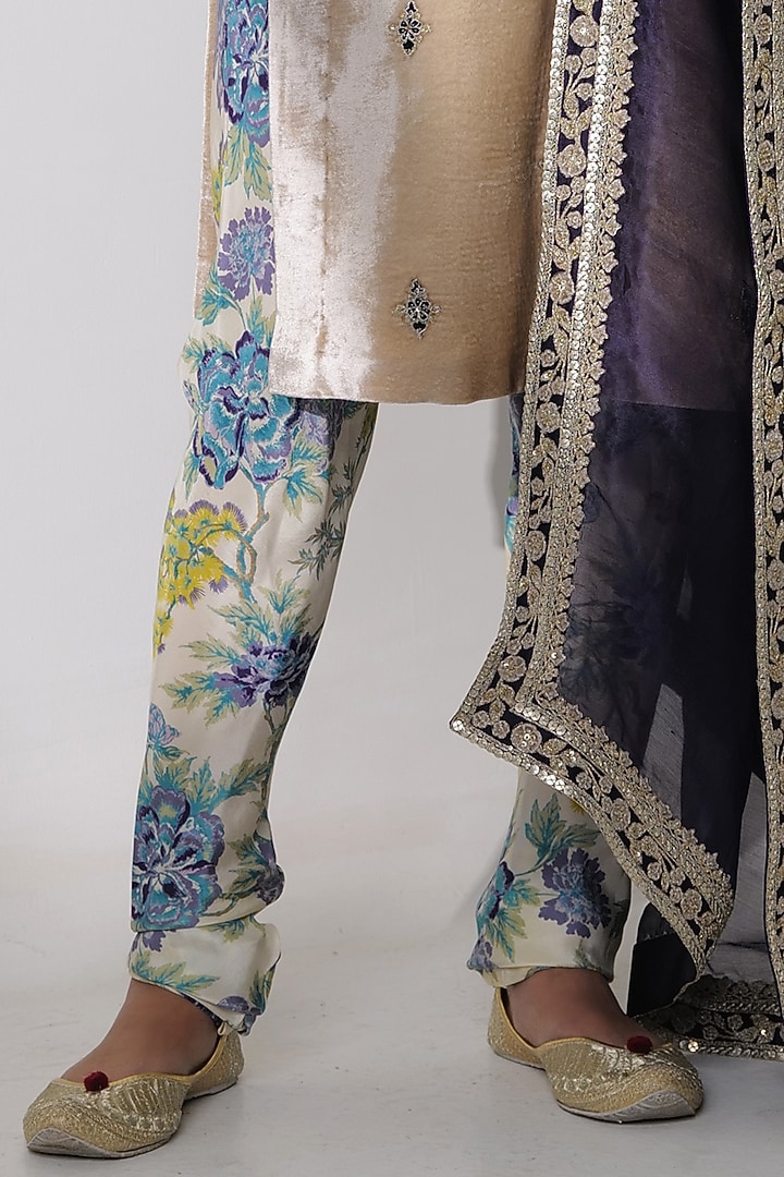 Beige Pure Silk Velvet Hand Embroidered Kurta Set by Taisha at Pernia's Pop Up Shop