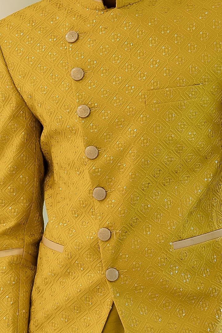 Yellow Cotton Silk Machine Embroidered Bundi Set by TAJIRI at Pernia's Pop Up Shop