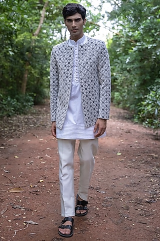 Ivory Velvet Machine Embroidered Indowestern Set by TAJIRI
