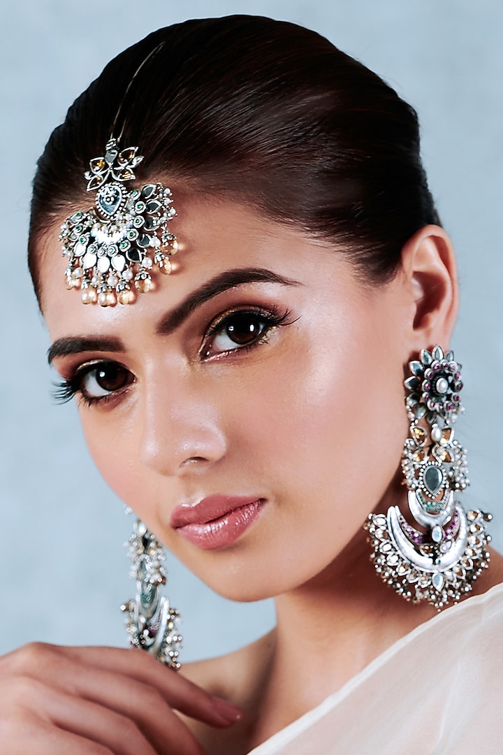 White Finish Pearl & Mirror Maang Tikka In Sterling Silver by Tribe Amrapali at Pernia's Pop Up Shop