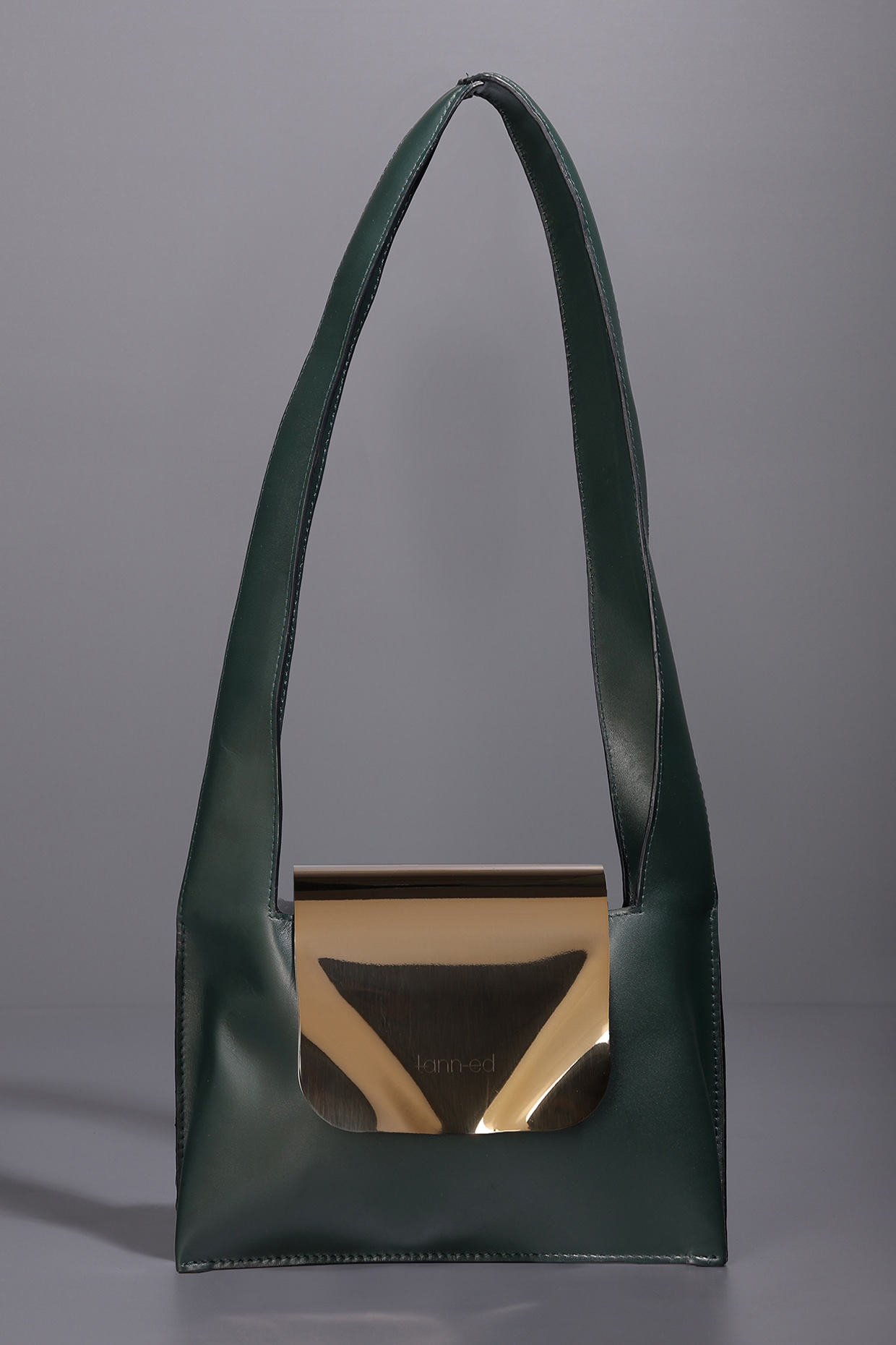 【PORTERNA】Ascen Shoulder Bag fa13c243-afc0-3fd2-8b40-