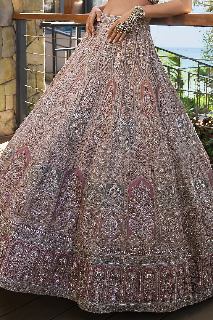 Golden Net Nakshi & Cutdana Embroidered Bridal Lehenga Set by Tanaksh at Pernia's Pop Up Shop