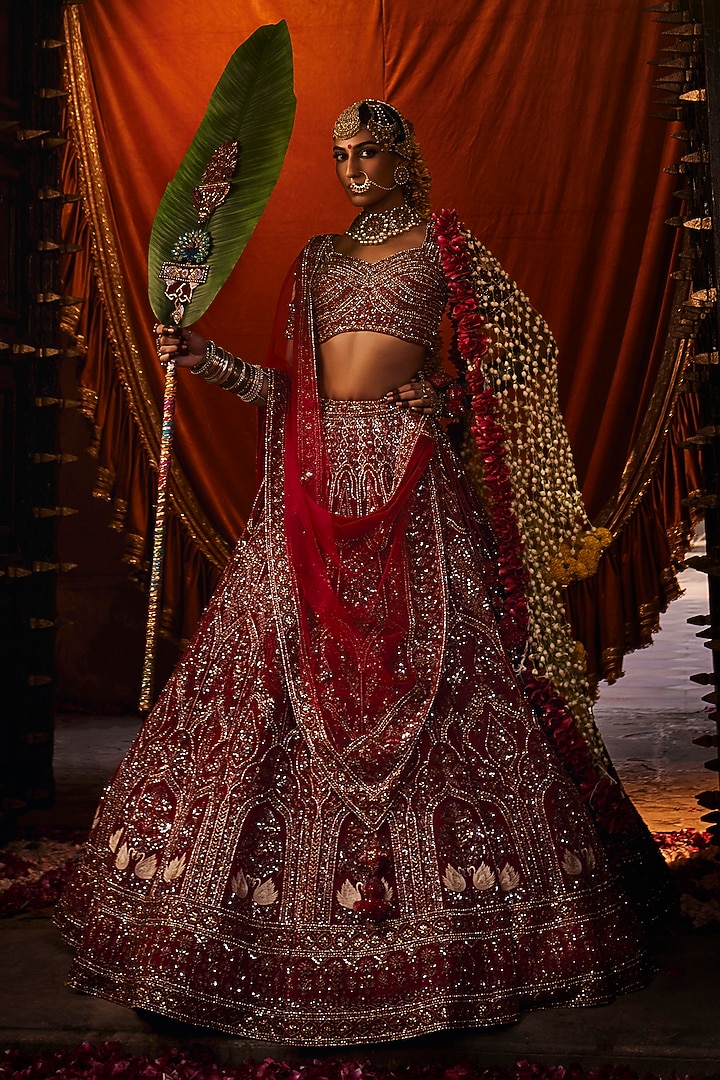 Red Net Cutdana & Sequins Embroidered Bridal Lehenga Set by Tanaksh at Pernia's Pop Up Shop