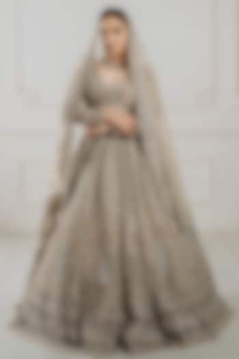 Champagne Net Resham & Cutdana Embroidered Bridal Lehenga Set by Tanaksh at Pernia's Pop Up Shop