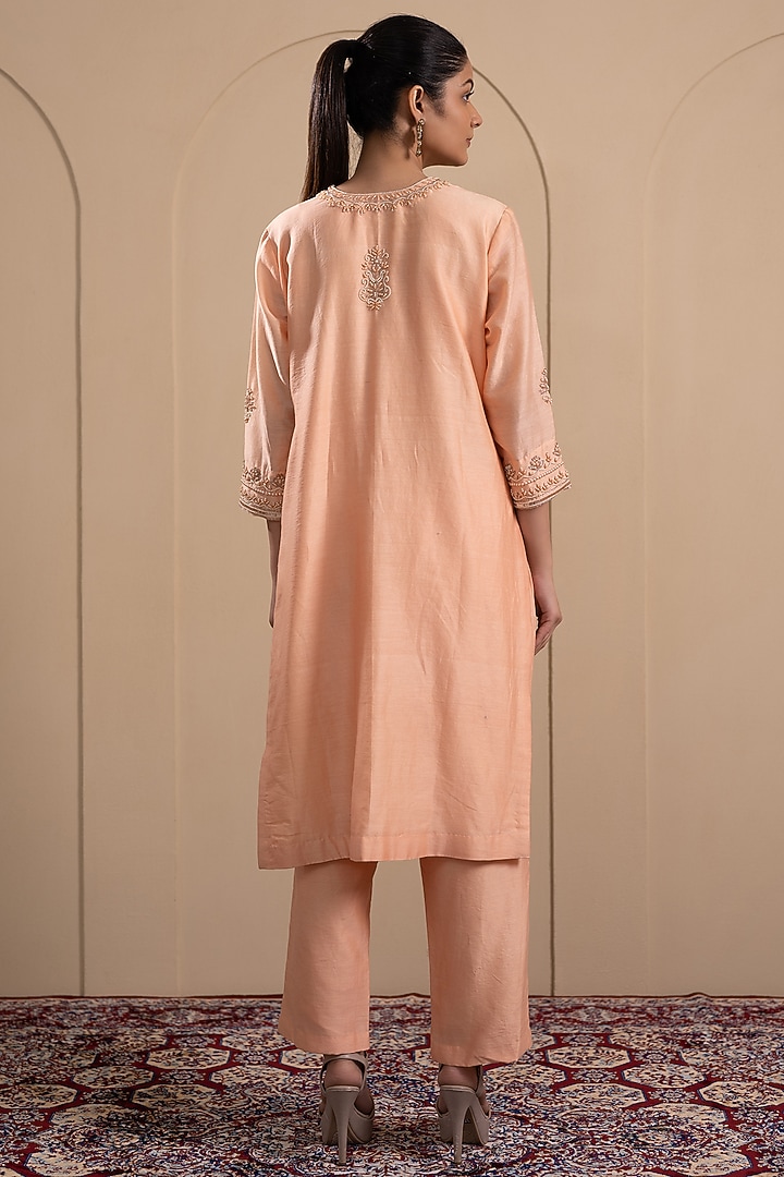 Peach Chanderi Silk Sequins & Beads Embroidered Kurta Set by Tanya Chopra at Pernia's Pop Up Shop