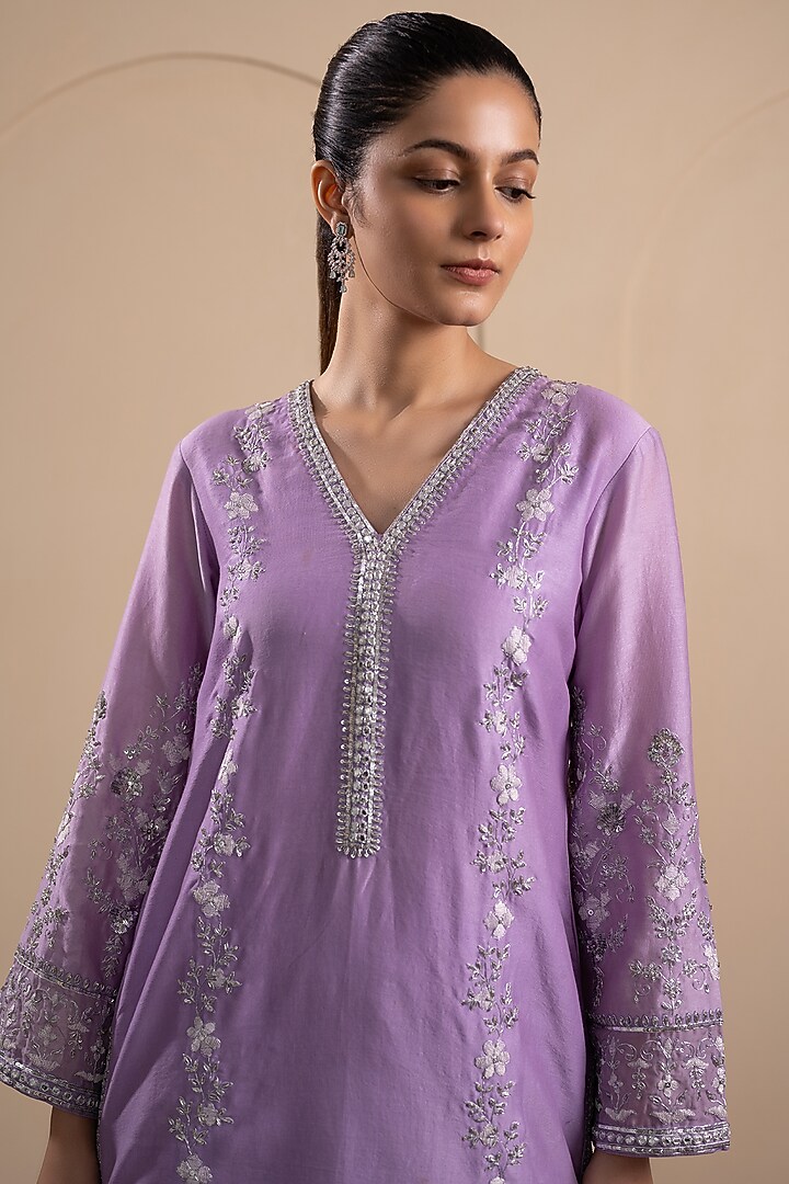 Lilac Chanderi Silk Zari & Sequins Embroidered Kurta Set by Tanya Chopra at Pernia's Pop Up Shop