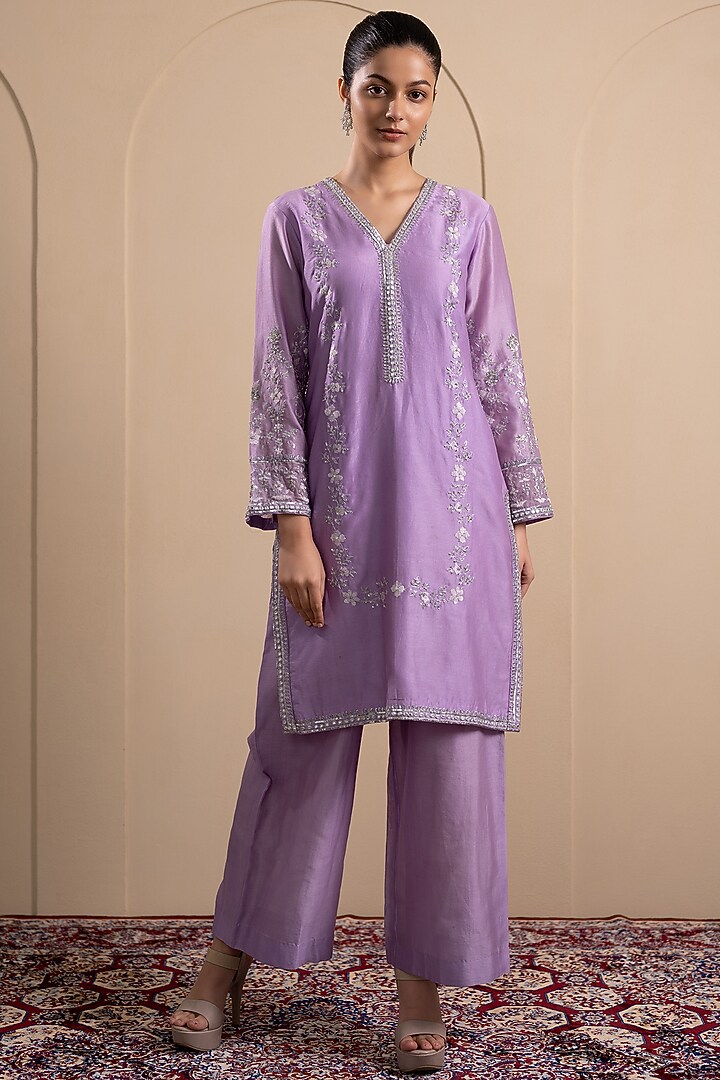 Lilac Chanderi Silk Zari & Sequins Embroidered Kurta Set by Tanya Chopra at Pernia's Pop Up Shop