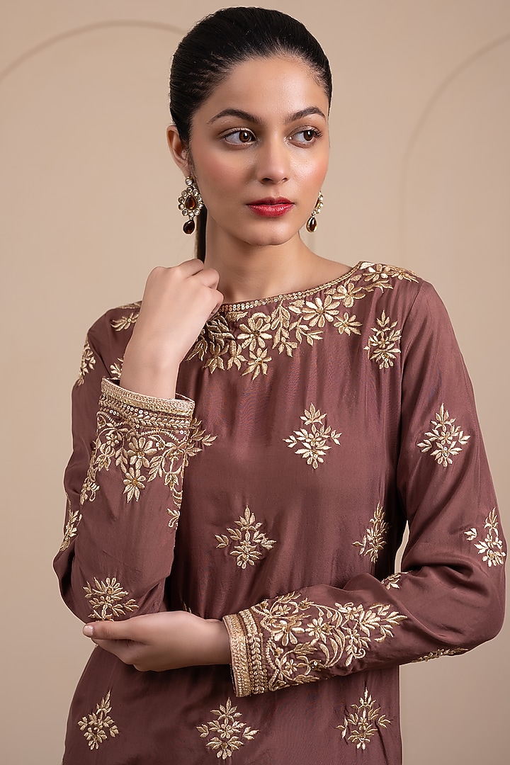 Bronze Flat Silk Zari & Sequins Embroidered Kurta Set by Tanya Chopra at Pernia's Pop Up Shop