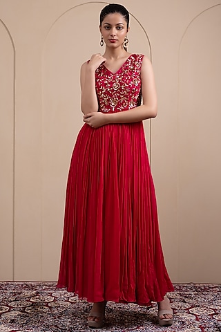 Chaashni by Maansi and Ketan Floral Sequin Embellished Gown, Women, Gowns,  Pink, Cutdana, Organza, V-neck, Cape Sleeves