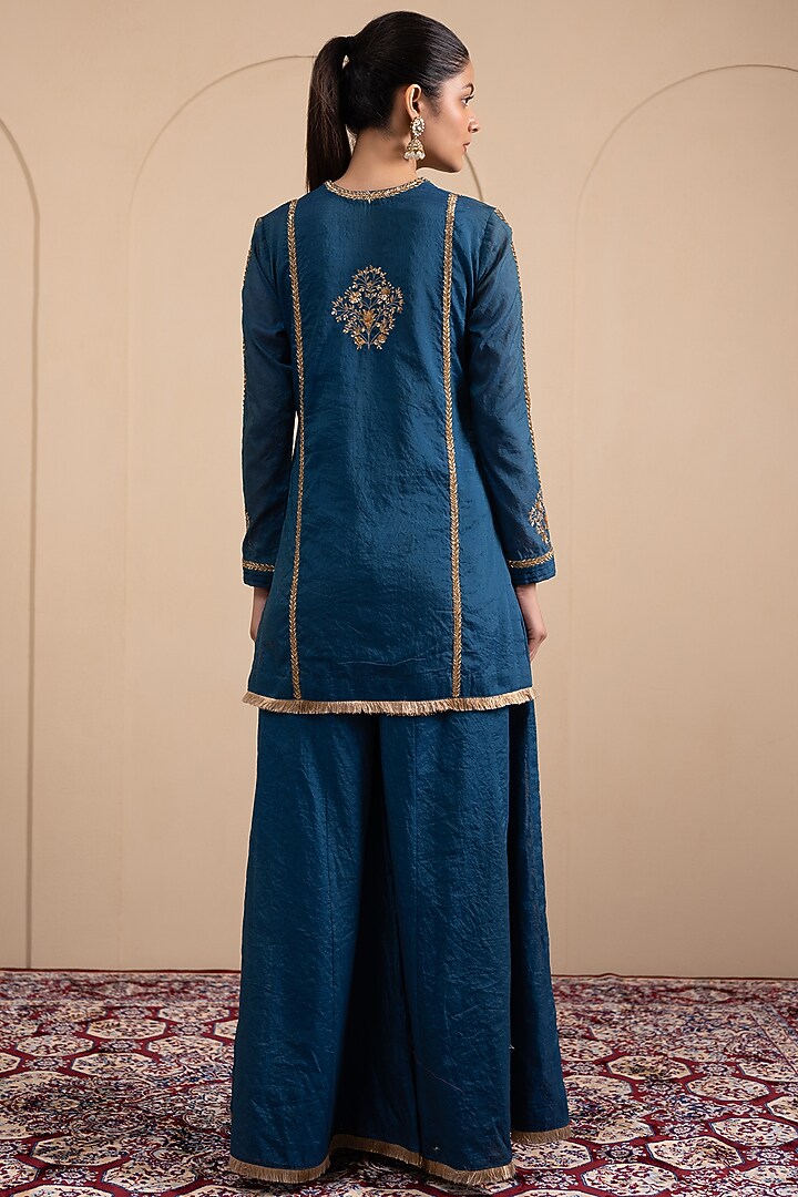 Cobalt Blue Crinkle Chanderi Embroidered Kurta Set by Tanya Chopra at Pernia's Pop Up Shop