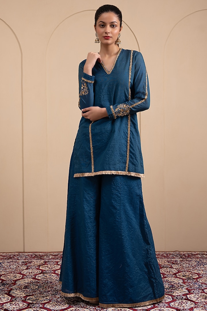 Cobalt Blue Crinkle Chanderi Embroidered Kurta Set by Tanya Chopra at Pernia's Pop Up Shop