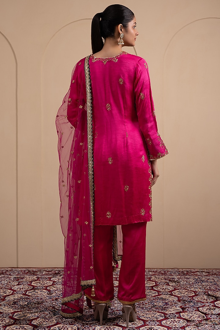 Fuchsia Pink Bamberg Satin Badla & Zari Embroidered Kurta Set by Tanya Chopra at Pernia's Pop Up Shop