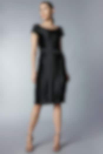 Black Pleated Midi Dress by Tara And I