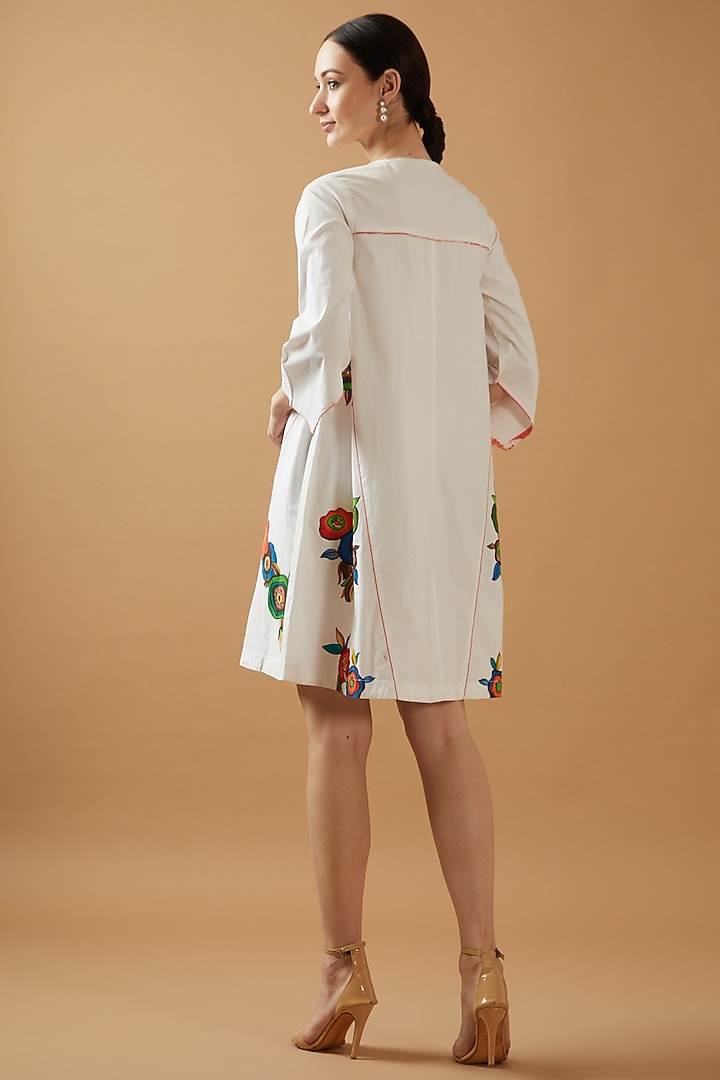 Ivory Cotton Poplin Hand Painted A-Line Tunic by Tanu Malhotra at Pernia's Pop Up Shop