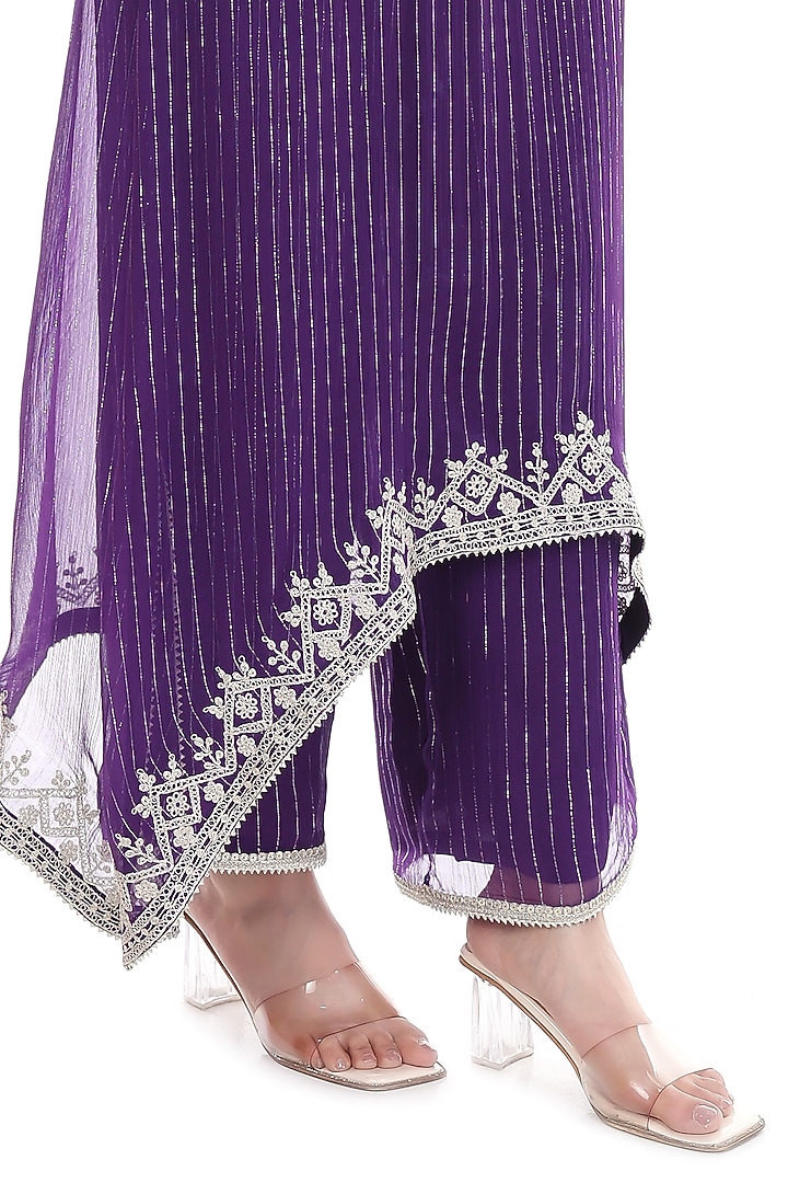 Purple Lurex Embroidered High-Low Kaftan Set by Tanu Malhotra at Pernia's Pop Up Shop