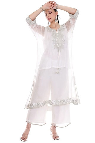 White Lurex Embroidered High-Low Kaftan Set by Tanu Malhotra