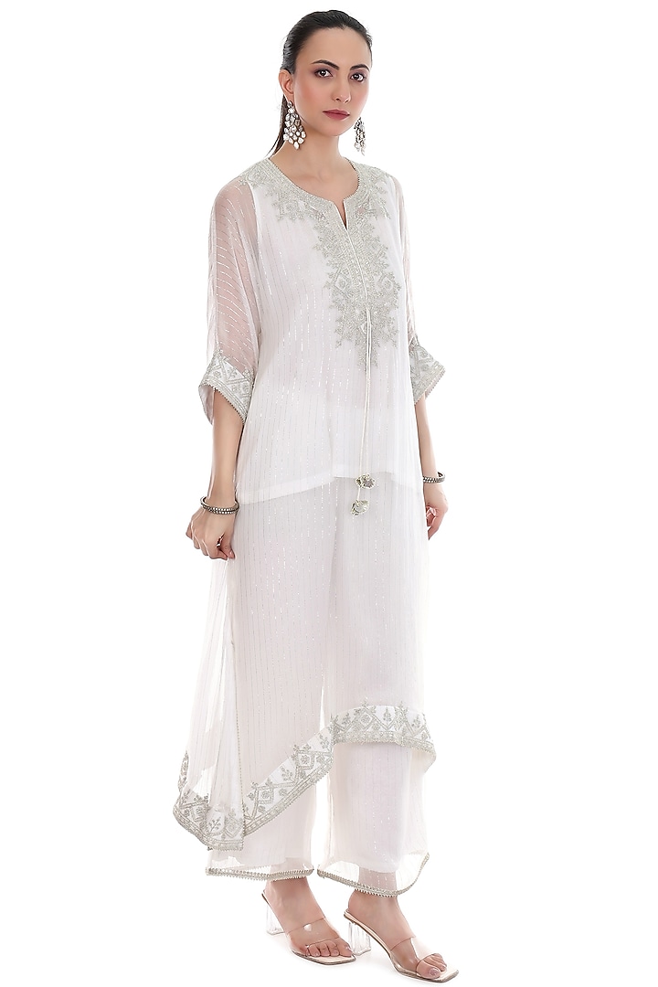 White Lurex Embroidered High-Low Kaftan Set by Tanu Malhotra at Pernia's Pop Up Shop