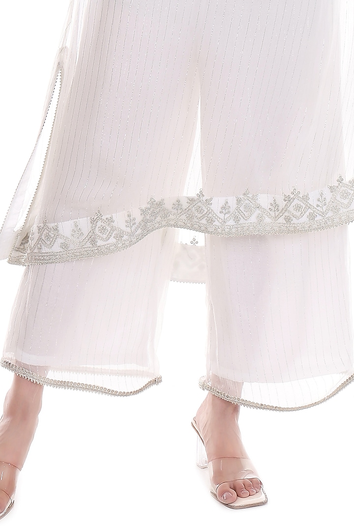 White Lurex Embroidered High-Low Kaftan Set by Tanu Malhotra at Pernia's Pop Up Shop