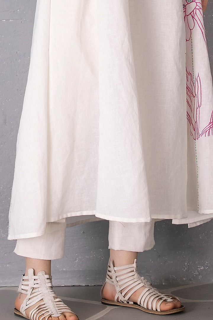 White Cotton Linen Embroidered A-Line Tunic Set by Tanu Malhotra at Pernia's Pop Up Shop