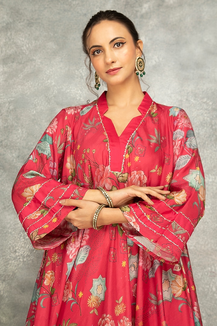 Hot Pink Cotton Silk Digital Printed Kurta Set by Tanu Malhotra at Pernia's Pop Up Shop